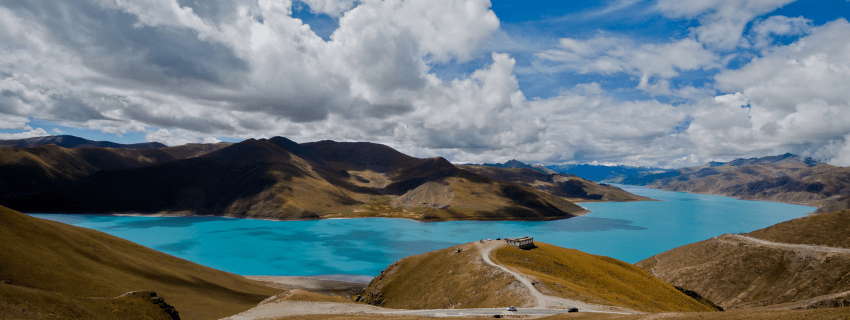 Yamdrok Lake